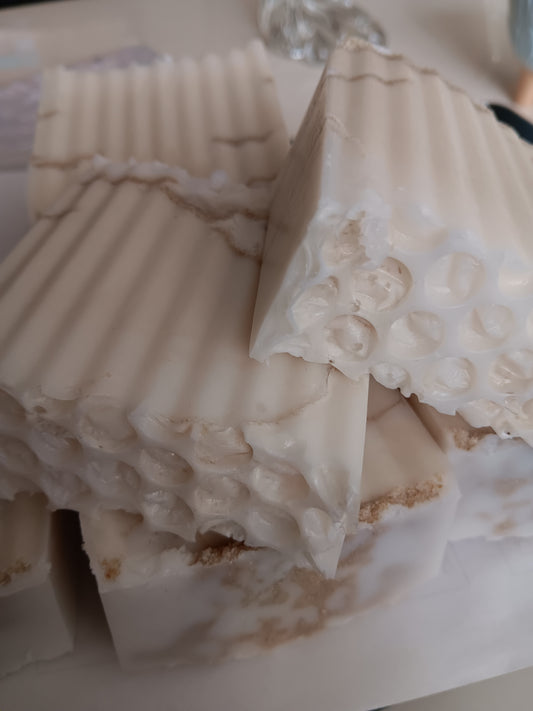 Honey Oats Soap Bar and Psoriosis Treatment
