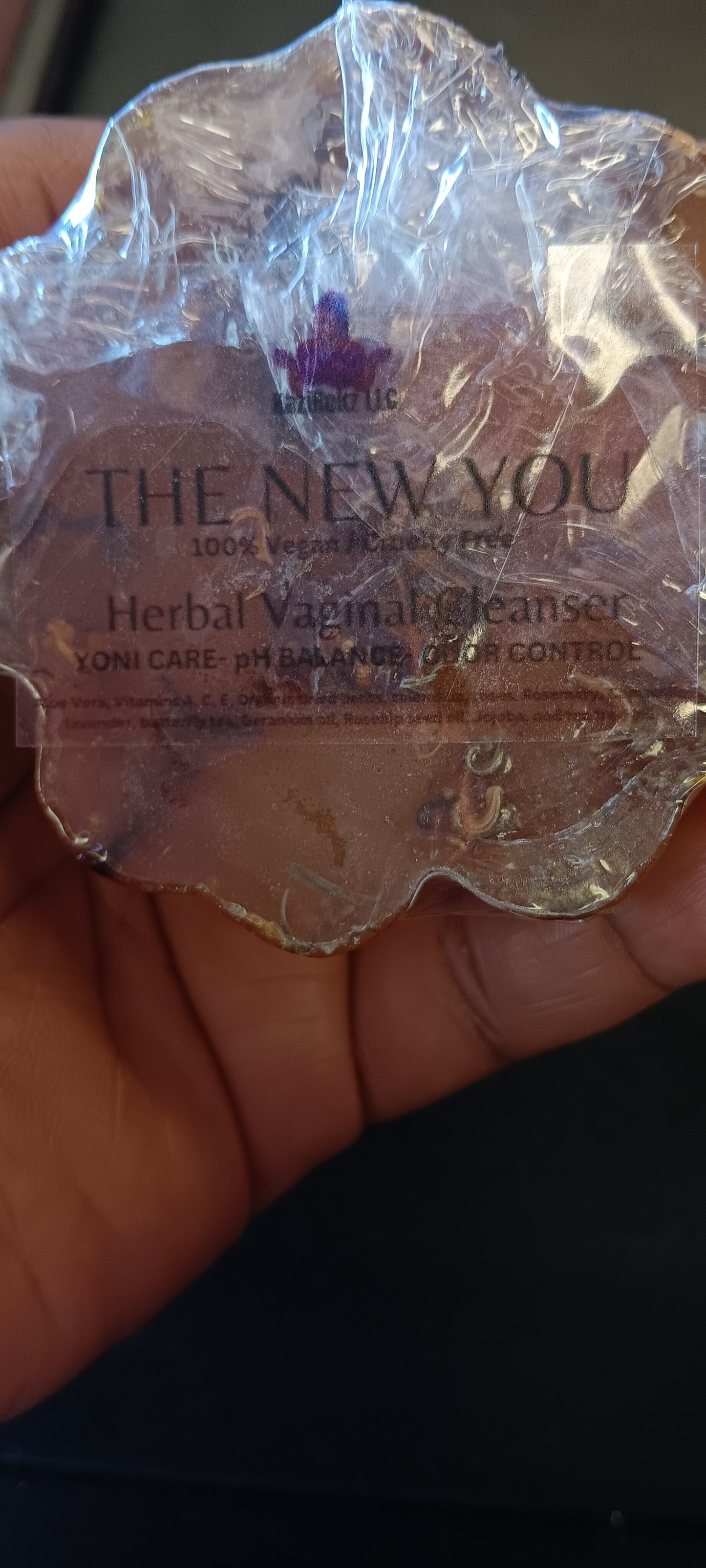 The New You Yoni Bar! Vaginal cleanser and pH balance. 100% Vegan/ Cruelty Free 🌱 🐷 Aloe Vera soap bar.