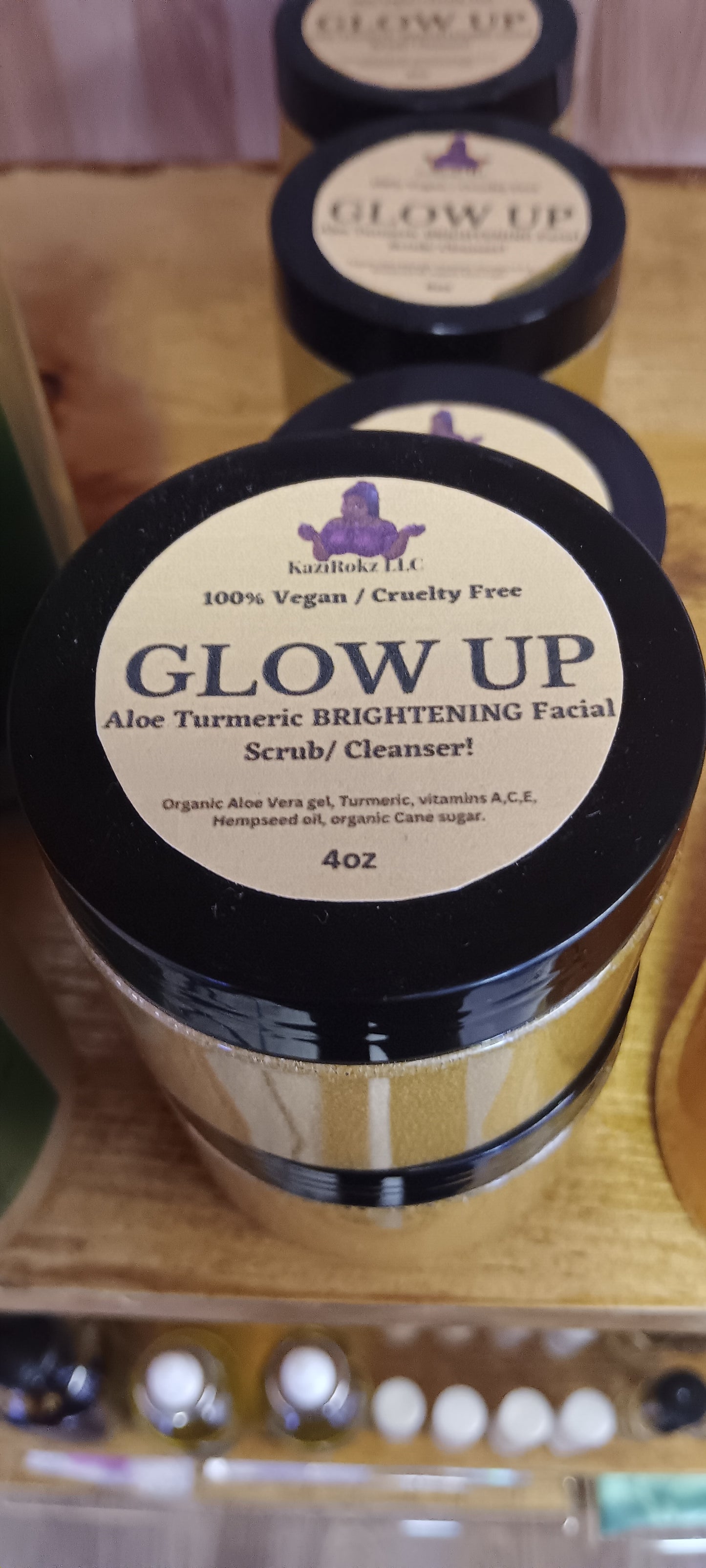 Aloe Turmeric Brightenig Facial Scrub (100% Veganl /Cruelty Free)4oz