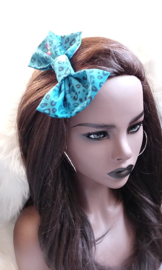 Turquoise Animal print / Butterfly Hair Bow