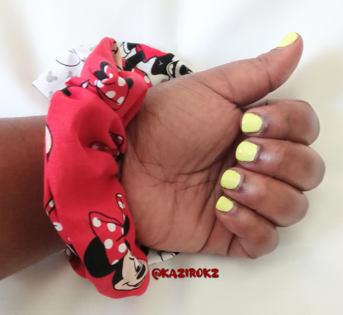 MICKEY & MINNIE MOUSE HAIR BOW SCRUNCHIE (BLACK / RED)