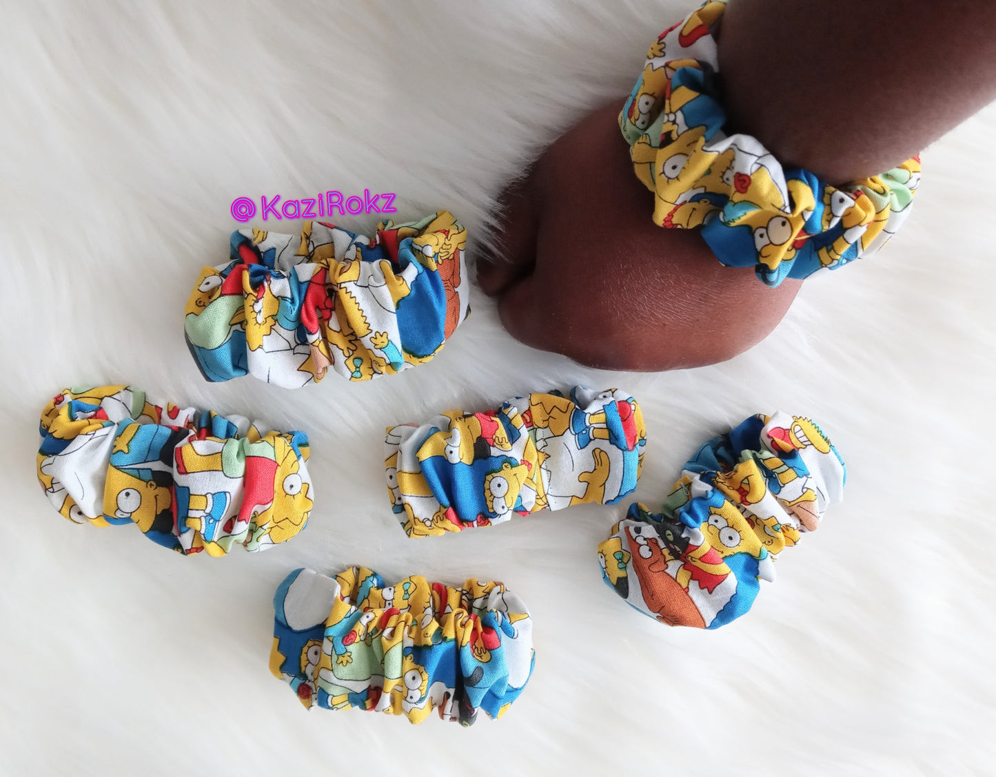 The Simpsons Family Jumbo Hair Scrunchie(white)