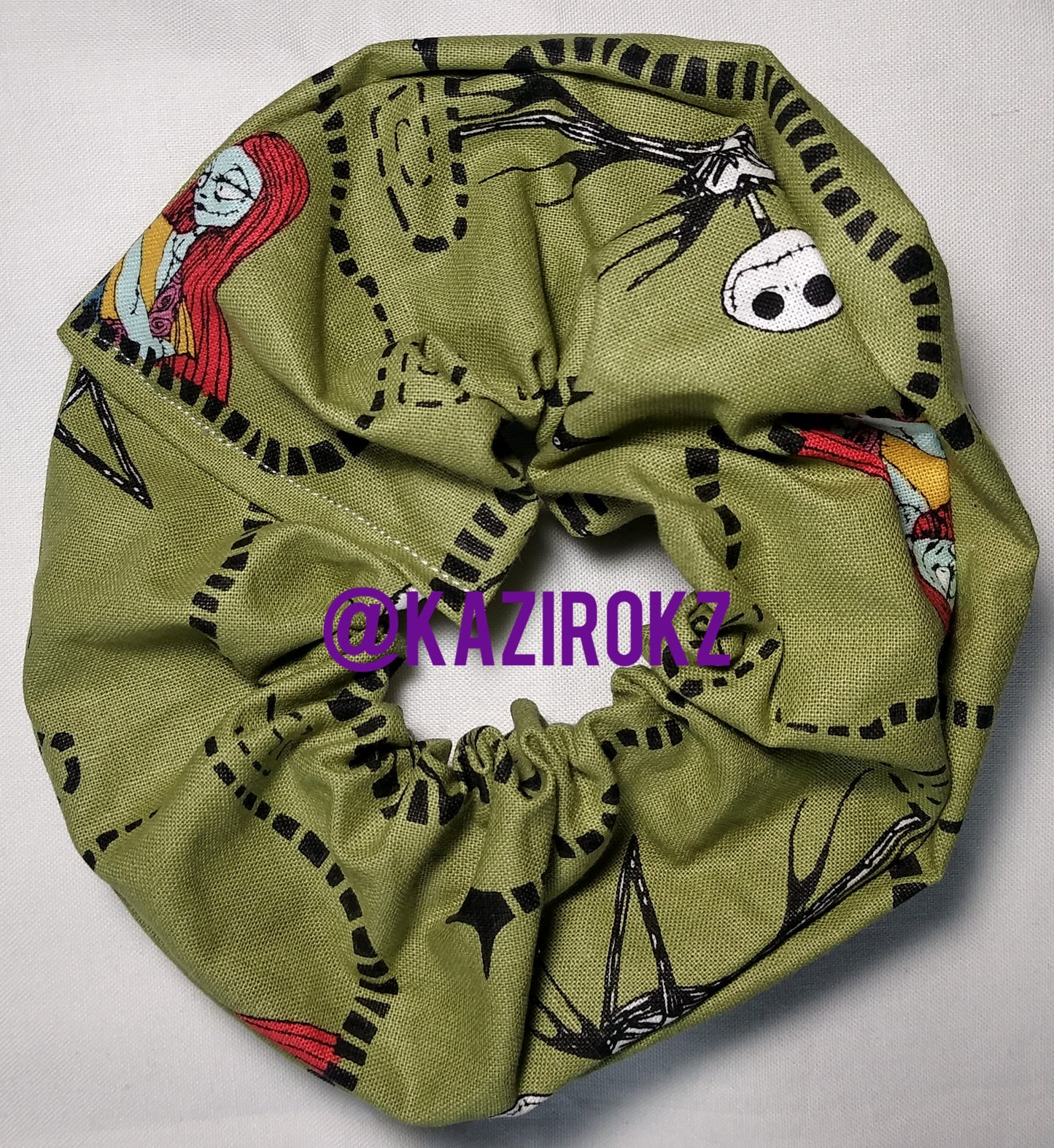 THE NIGHTMARE BEFORE CHRISTMAS Hair Scrunchie (olive green)