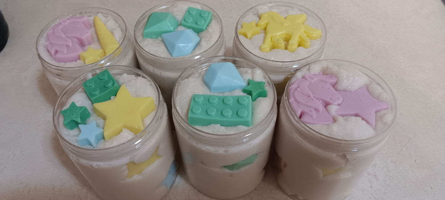 FUN LAND Foaming Body Scrub FOR KIDS! 100% Vegan/ Cruelty Free and handmade with organic ingredients. Bath time fun, Soap and soap scrub. Sensitive skin, dry skin treatment.