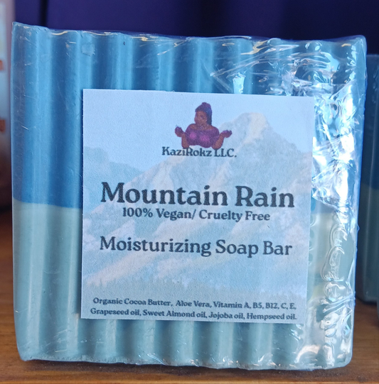 Mountain Rain moisturizing soap bar! 100% Vegan/ Cruelty Free 🌱 🐷. Fall!