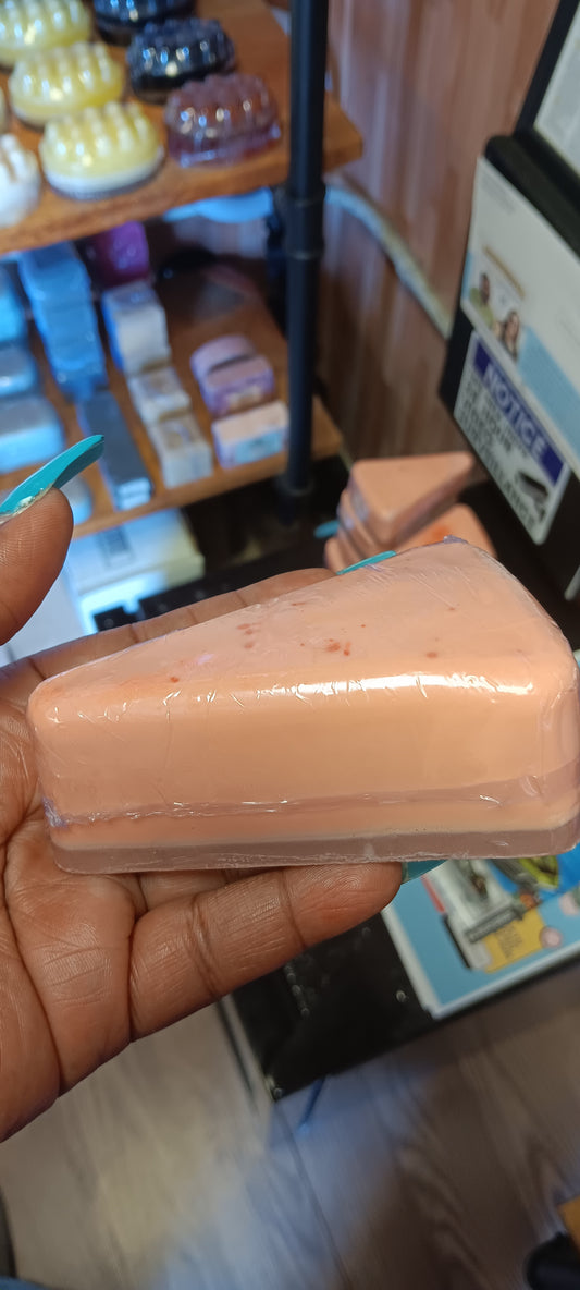 Cinnamon Pumpkin Latte moisturizing soap bar! 100% Vegan/ cruelty free 🌱🐷 Fall!
