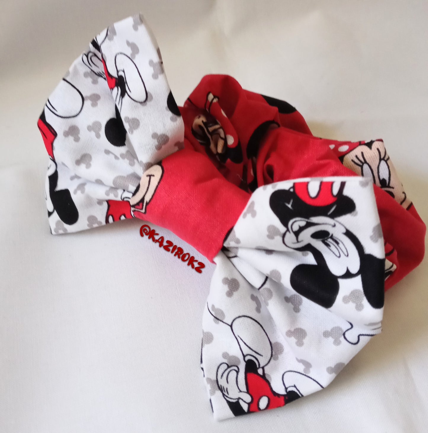 MICKEY & MINNIE MOUSE HAIR BOW SCRUNCHIE (BLACK / RED)
