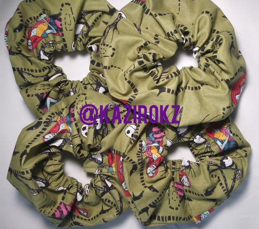 THE NIGHTMARE BEFORE CHRISTMAS Hair Scrunchie (olive green)